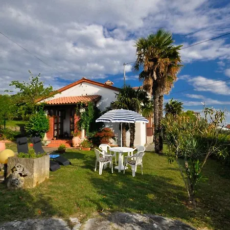 Maslina House Casa de Férias Buje